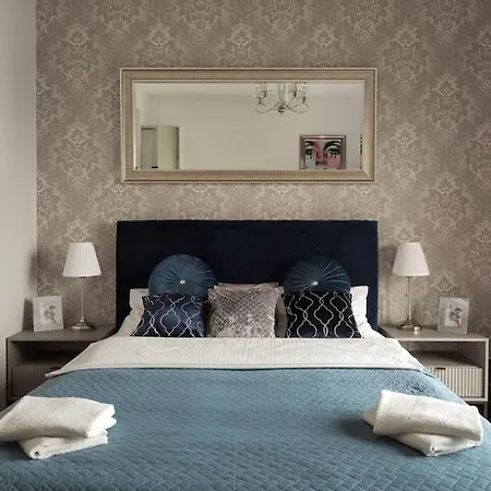 Prymasa Tysiaclecia 83a Center View By Perfect דירה