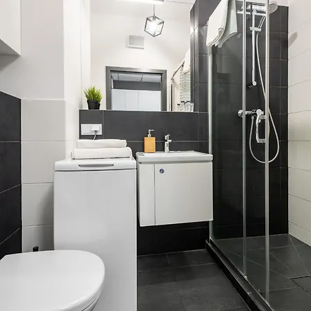 Apartment Prymasa Tysiaclecia 83a Center View By Perfect Warsaw