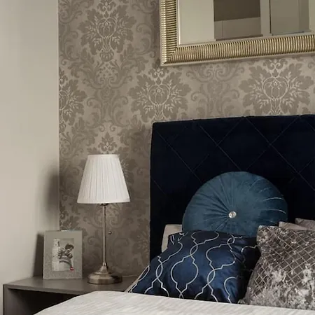 Prymasa Tysiaclecia 83a Center View By Perfect * Warsaw