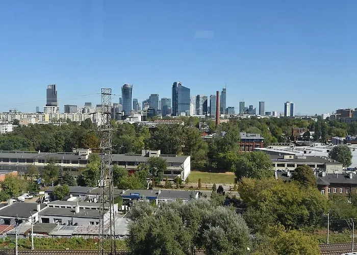 Prymasa Tysiaclecia 83a Center View By Perfect وارسو