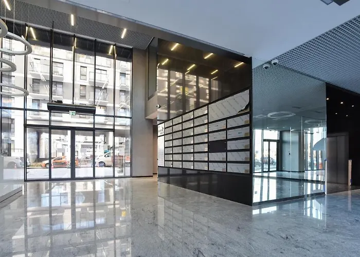 Prymasa Tysiaclecia 83a Center View By Perfect شقة