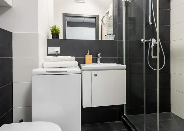 شقة Prymasa Tysiaclecia 83a Center View By Perfect وارسو