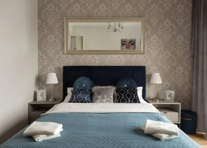 Prymasa Tysiaclecia 83a Center View By Perfect شقة