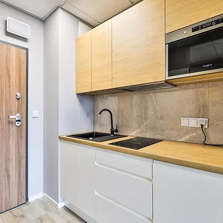 Prymasa Tysiaclecia 83a Center View By Perfect *