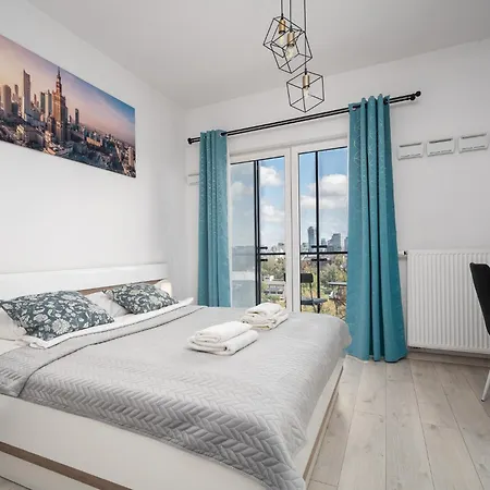 Prymasa Tysiaclecia 83a Center View By Perfect Warschau